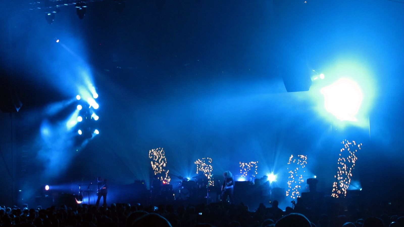 Jim James mid-performance